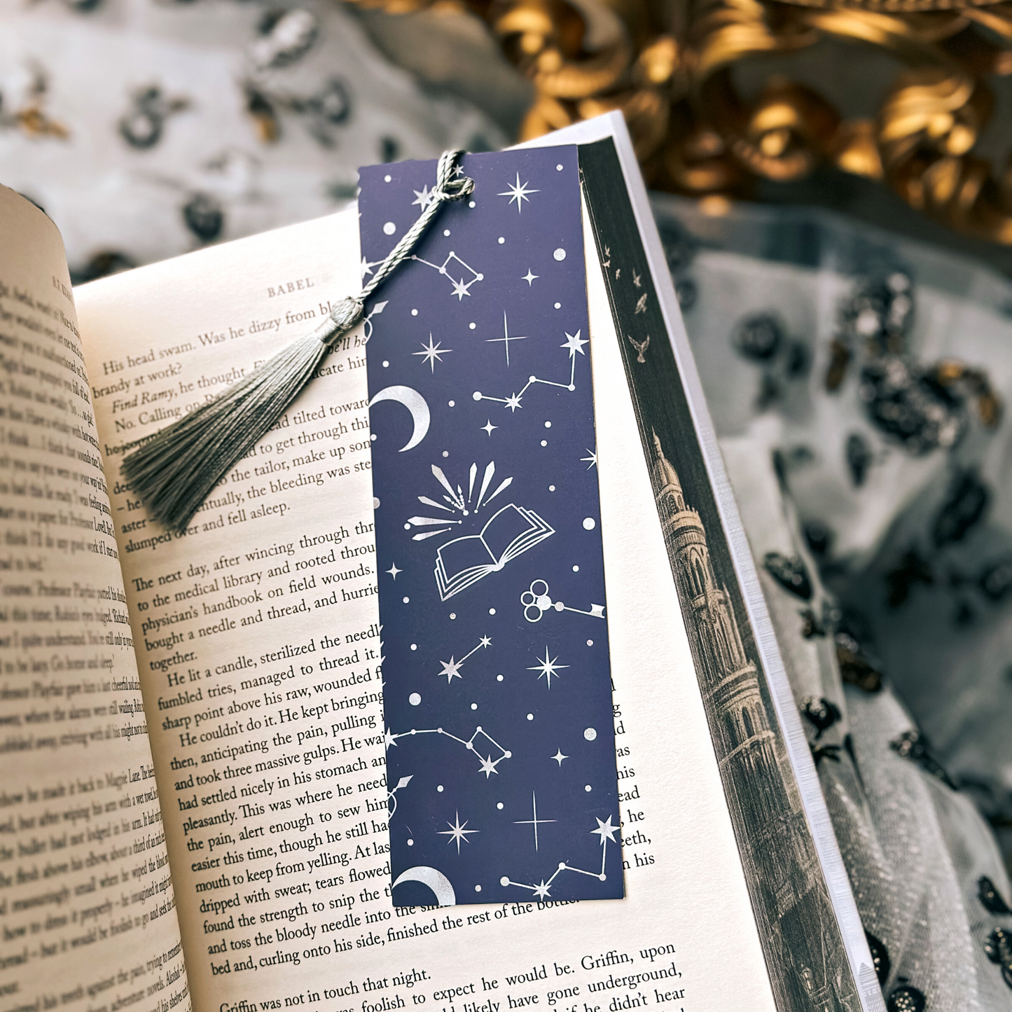 Reading Is Magic card bookmark