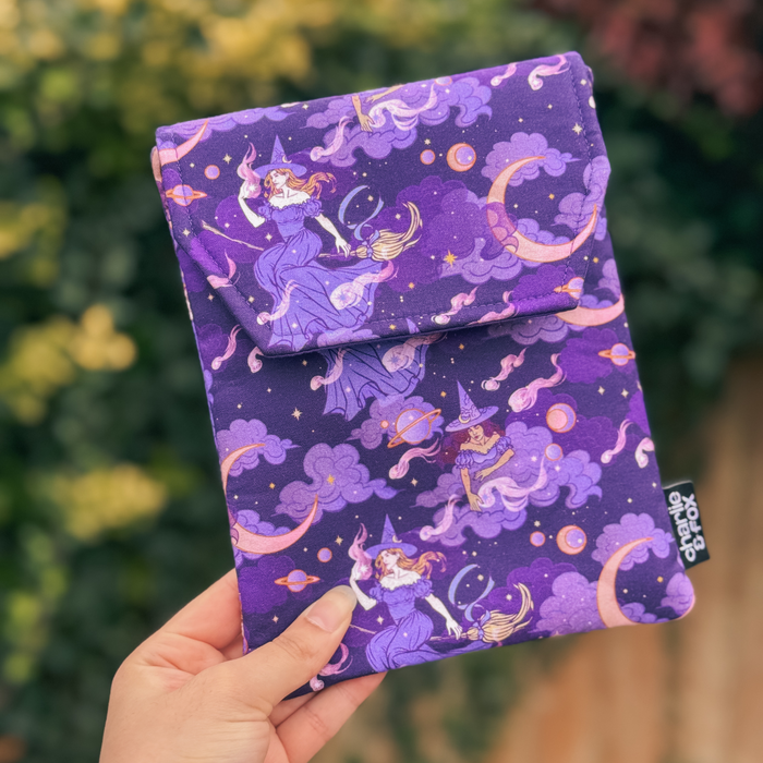 Bewitched padded e-reader sleeve