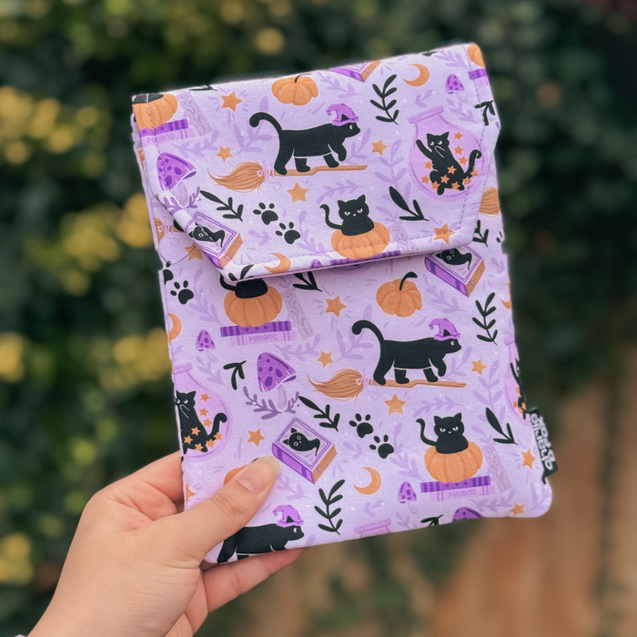 Cats and Magic padded e-reader sleeve