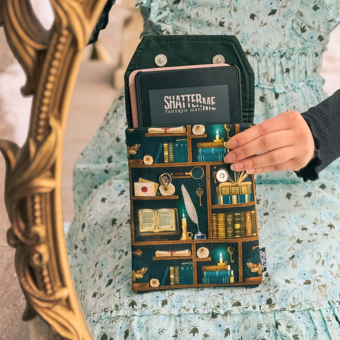 Dark Academia (Teal) padded e-reader sleeve