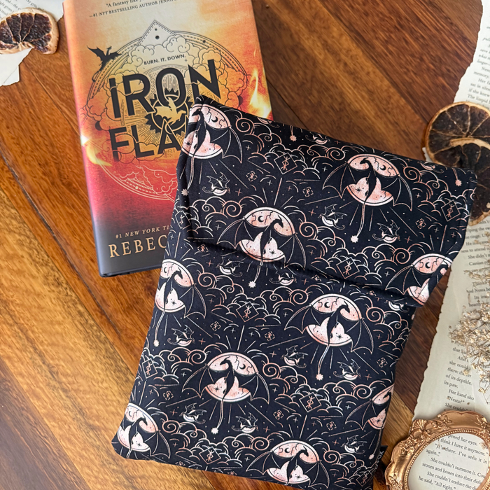 Iron Flame 2.0 padded book sleeve - Rebecca Yarros