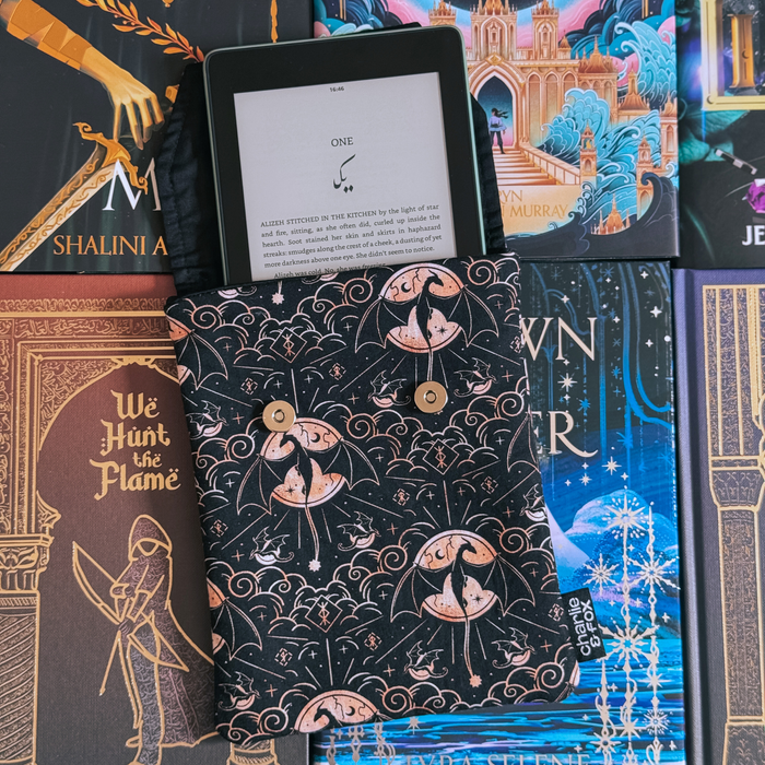 Iron Flame 2.0 padded e-reader sleeve - Rebecca Yarros