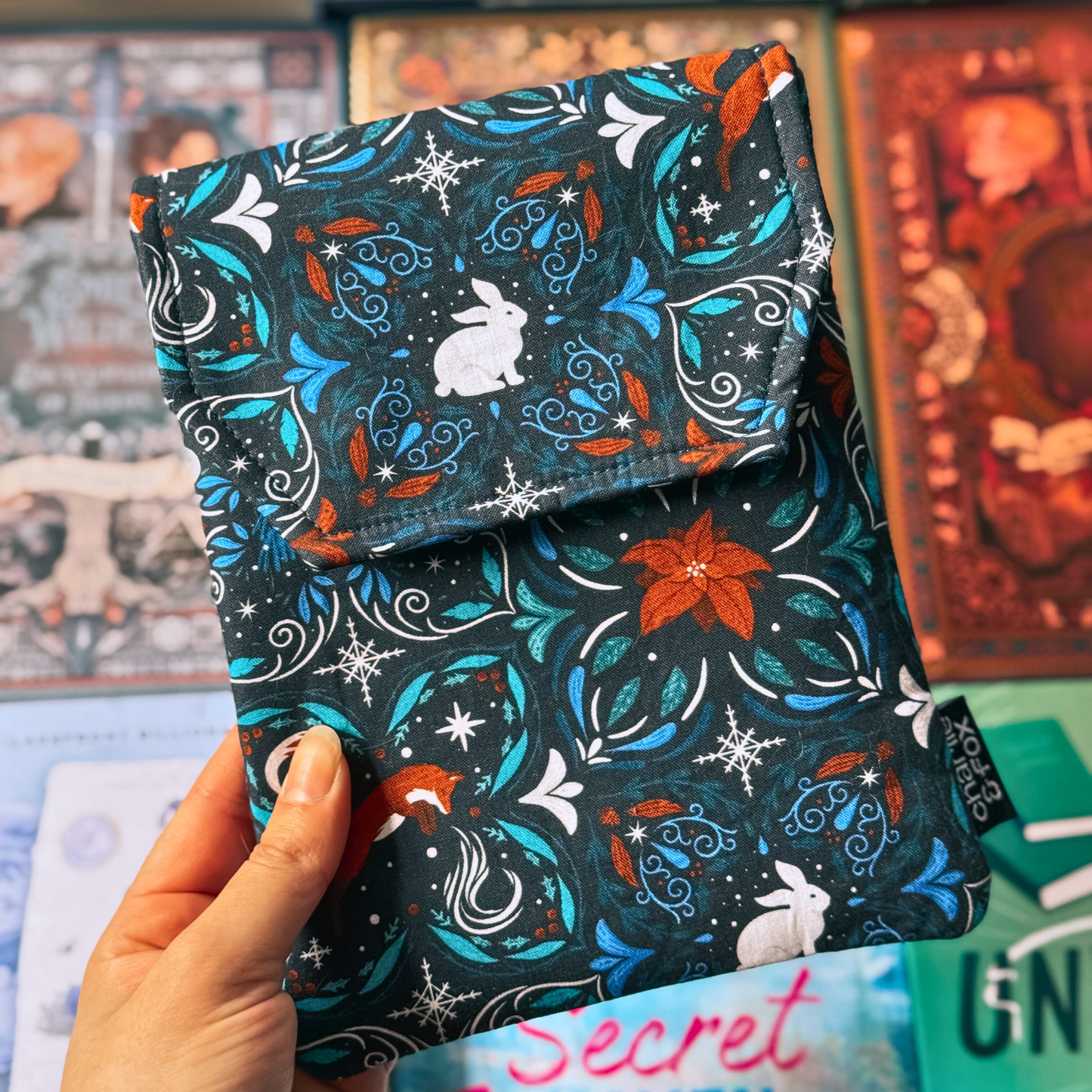 Midnight Winter Fox padded e-reader sleeve