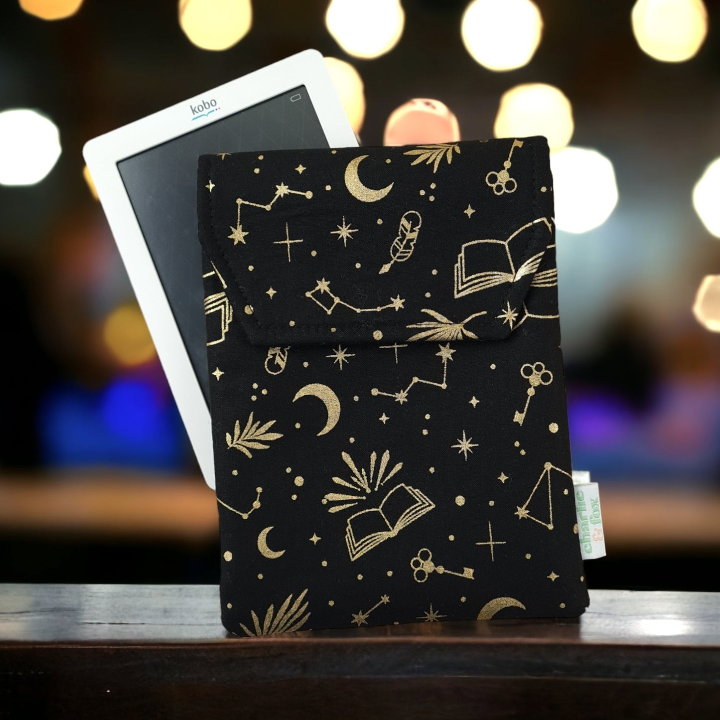 black and gold celestial reading padded kindle kobo e-reader pouch