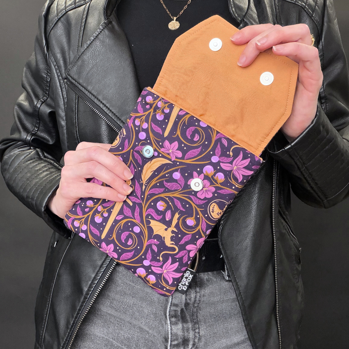 Fourth Wing Quadrants padded e-reader sleeve - Rebecca Yarros