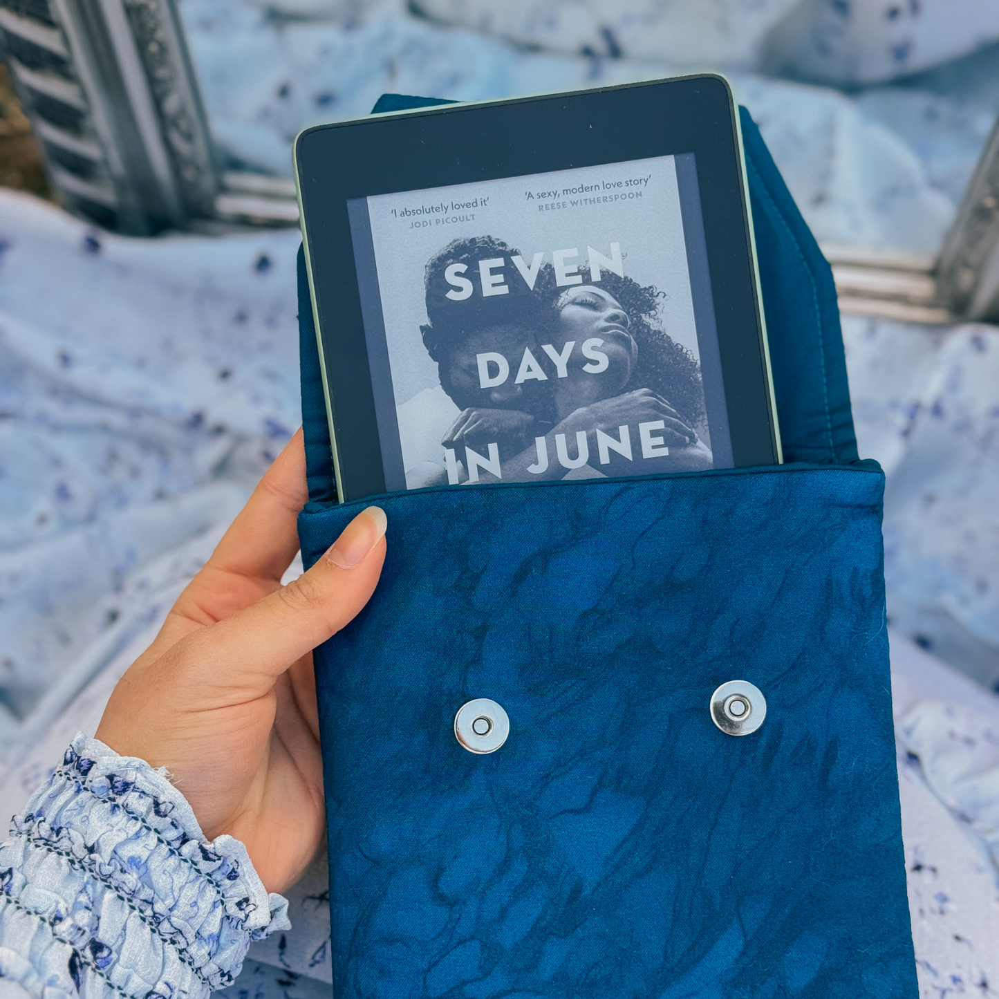 Sapphire Sea padded e-reader sleeve