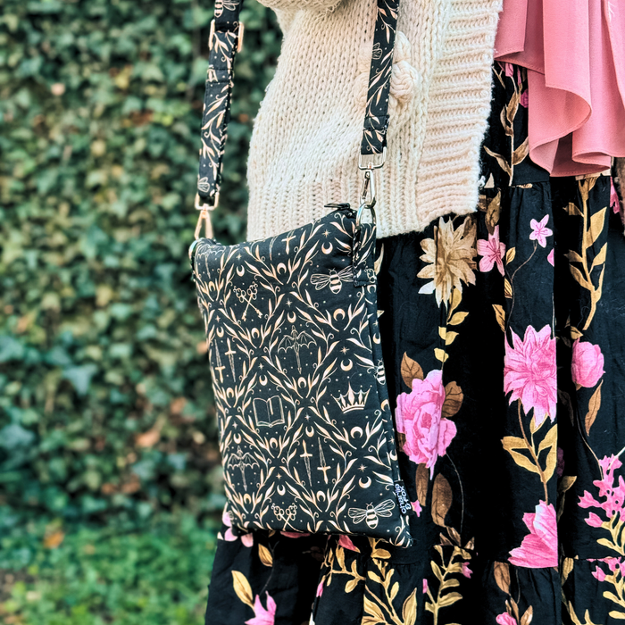 Stories and Stars crossbody sleeve