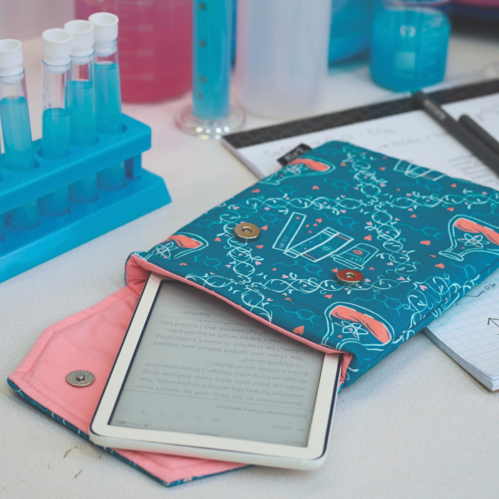 The Love Hypothesis padded e-reader sleeve
