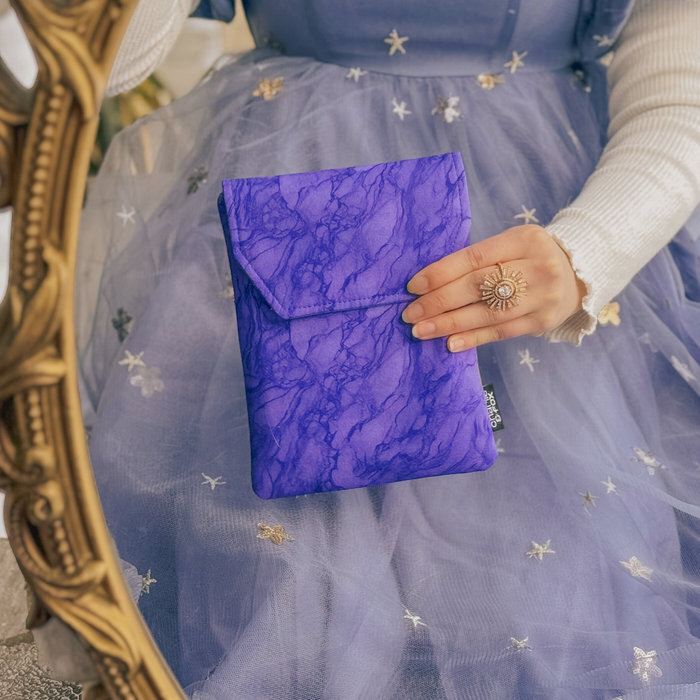 Wisteria padded e-reader sleeve