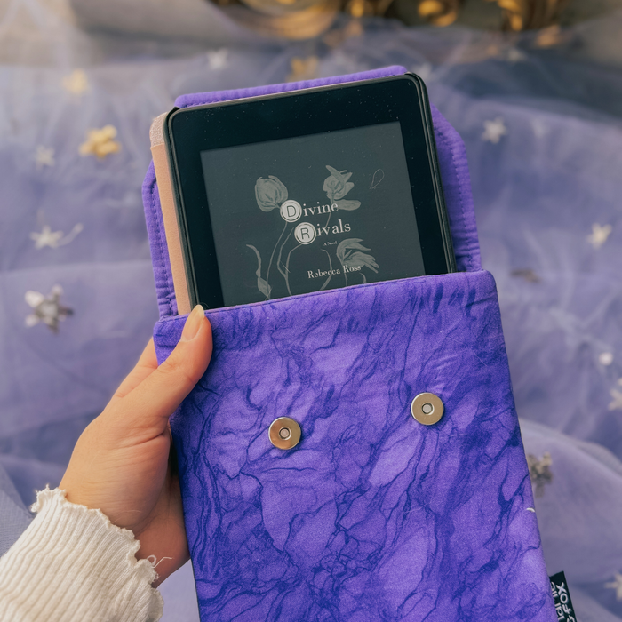 Wisteria padded e-reader sleeve