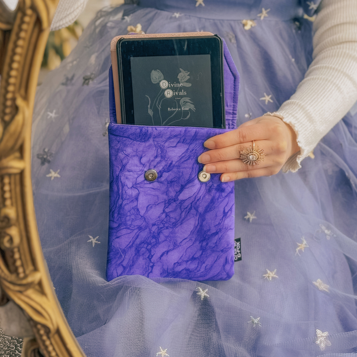 Wisteria padded e-reader sleeve