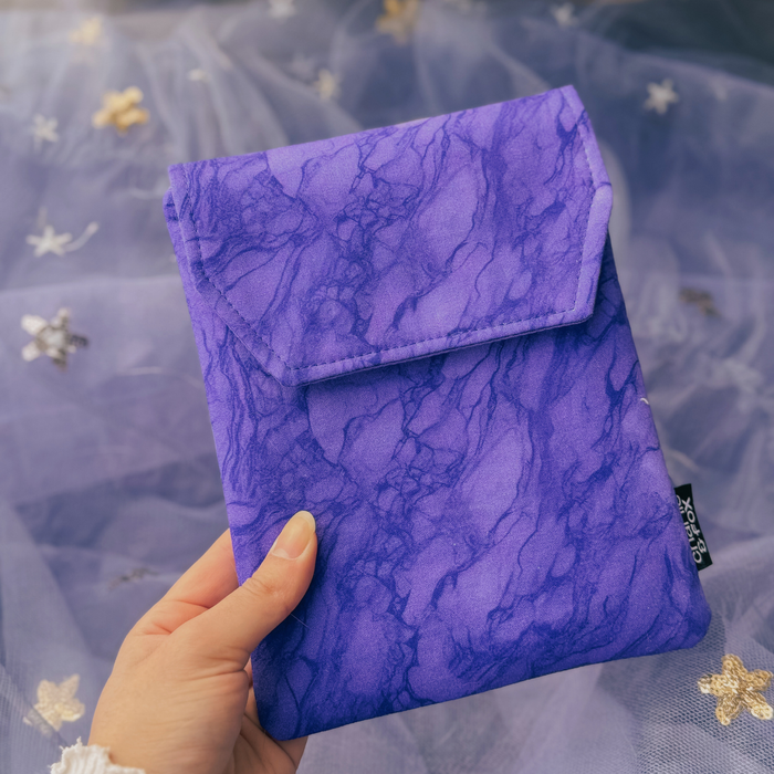 Wisteria padded e-reader sleeve