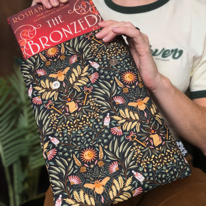 Archive Jungle padded book sleeve