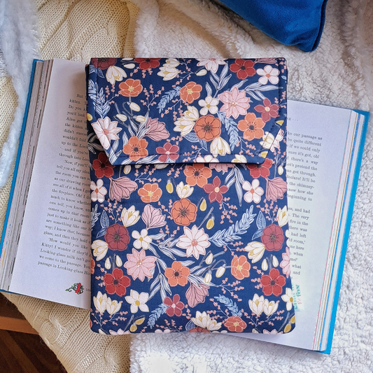 Autumn Floral padded book sleeve
