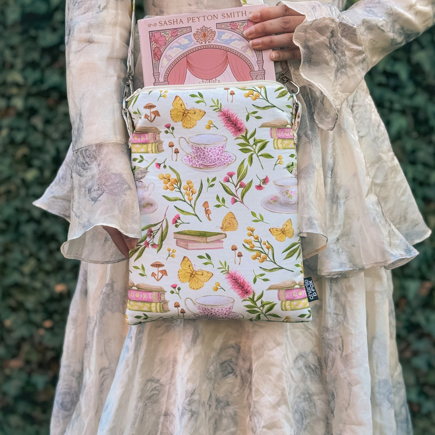 Cottagecore crossbody sleeve