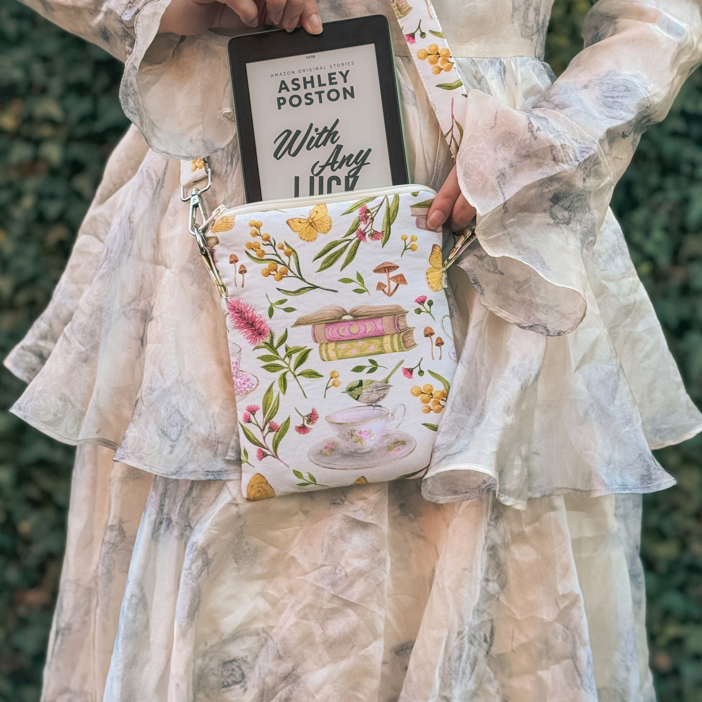 Cottagecore crossbody sleeve