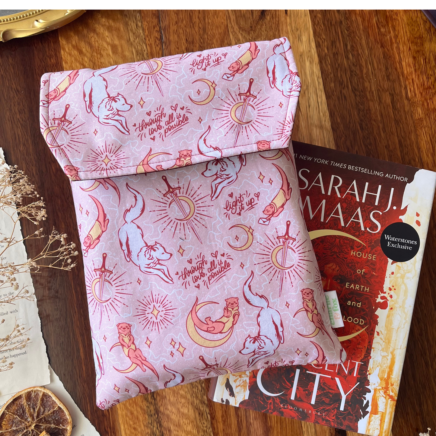 Crescent City padded book sleeve