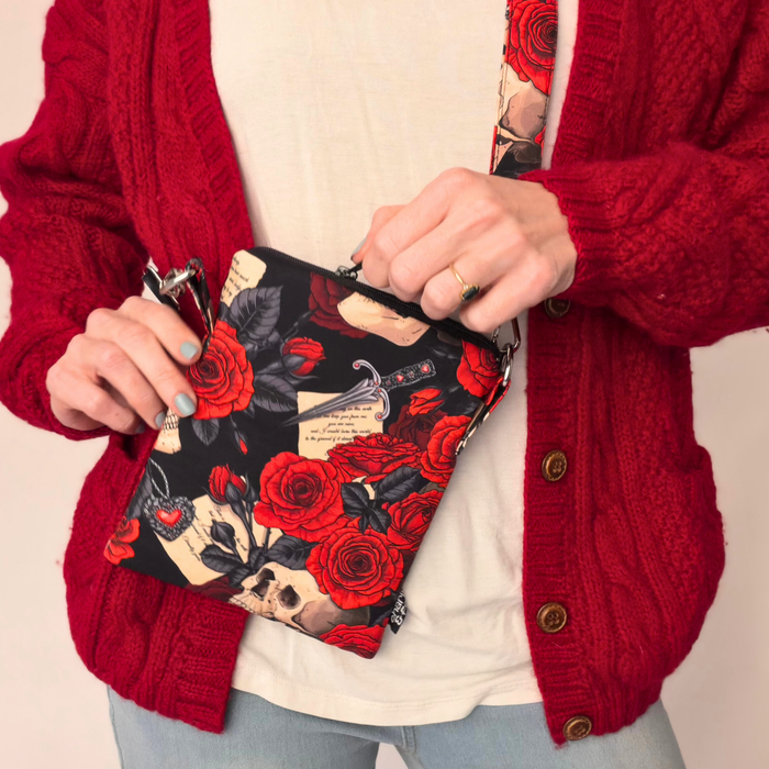 Dark Romance crossbody sleeve
