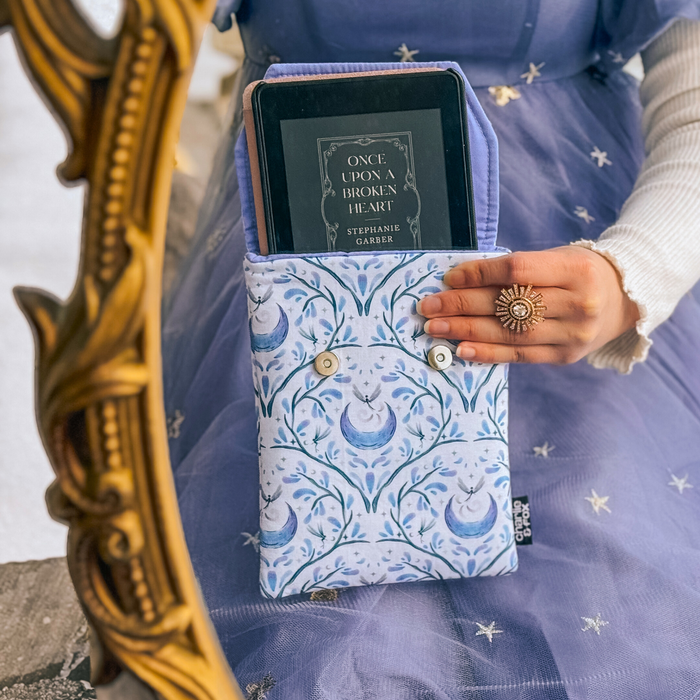 Fairytale e-reader sleeve