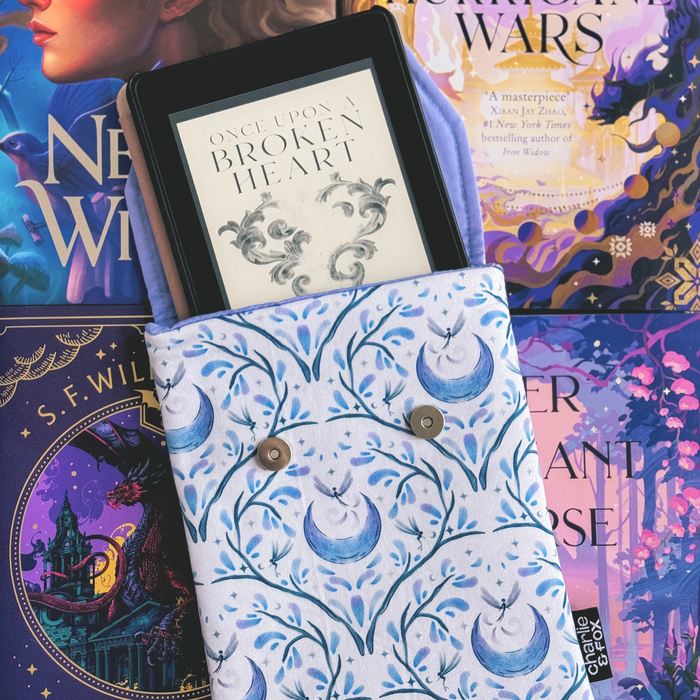 Fairytale e-reader sleeve