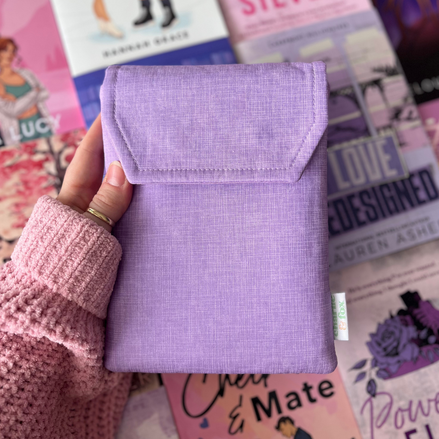 Lilac padded e-reader sleeve (limited edition)