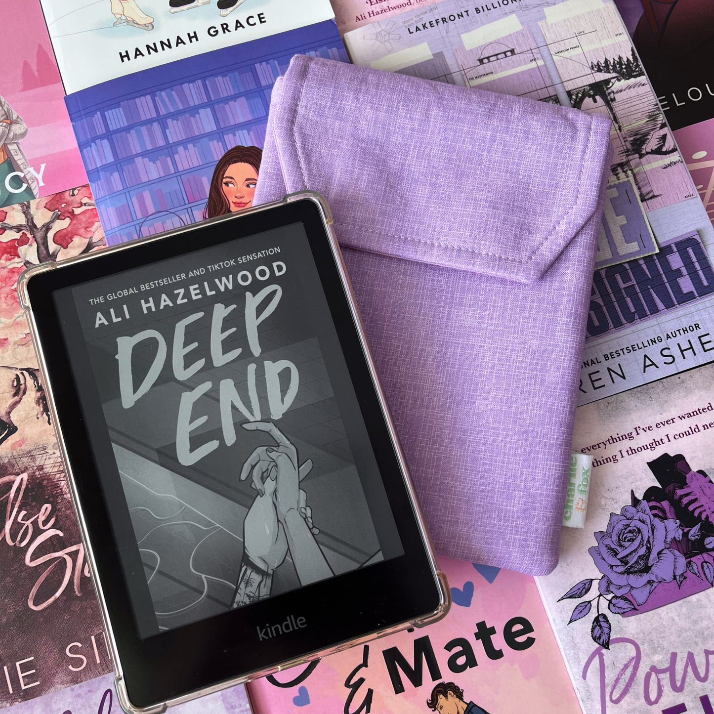 Lilac padded e-reader sleeve (limited edition)