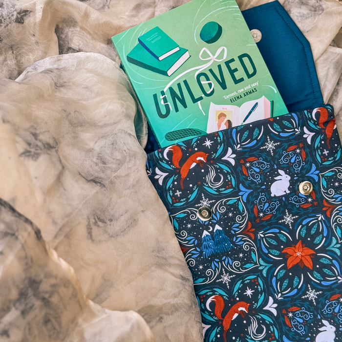 Midnight Winter Fox padded book sleeve