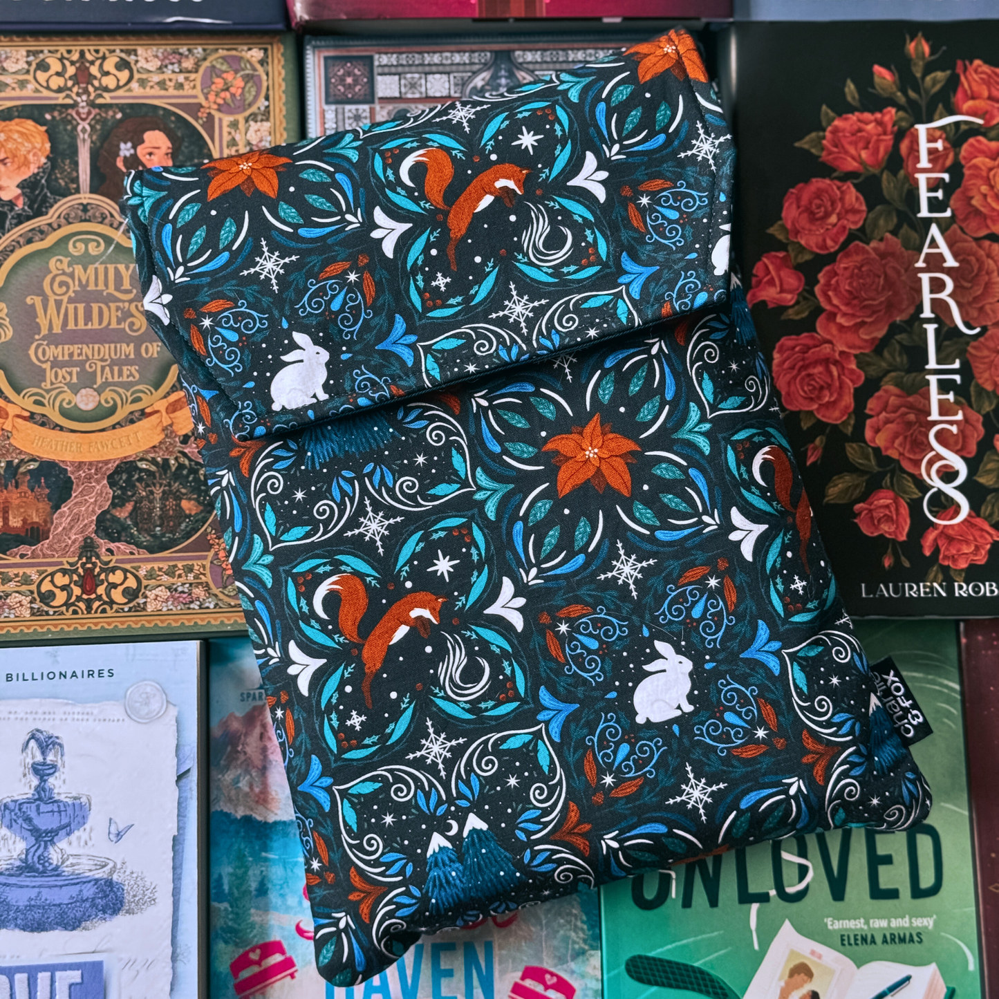 Midnight Winter Fox padded book sleeve