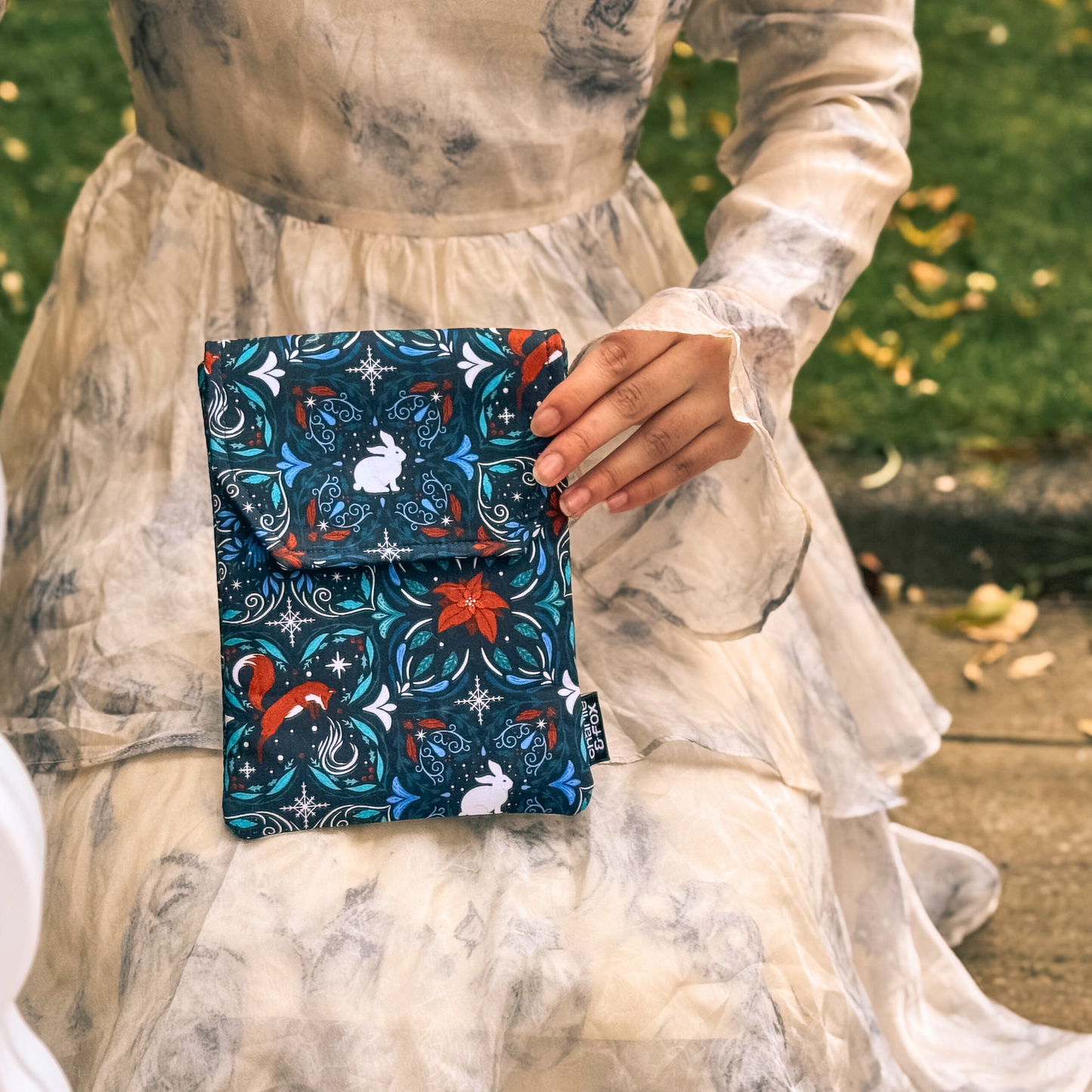 Midnight Winter Fox padded e-reader sleeve