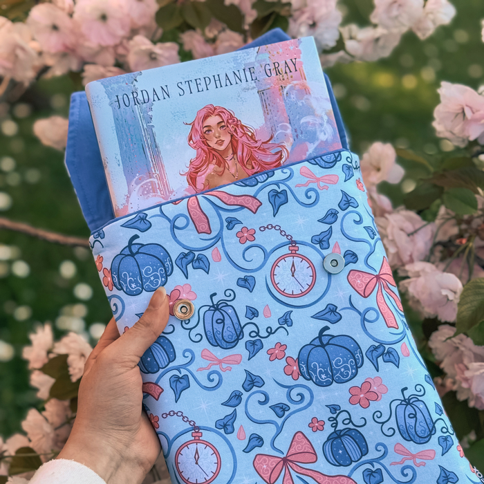 Midnight Hour padded book sleeve