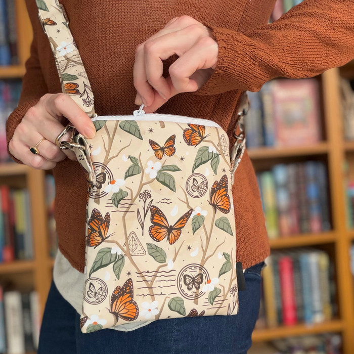 Monarch Story crossbody sleeve