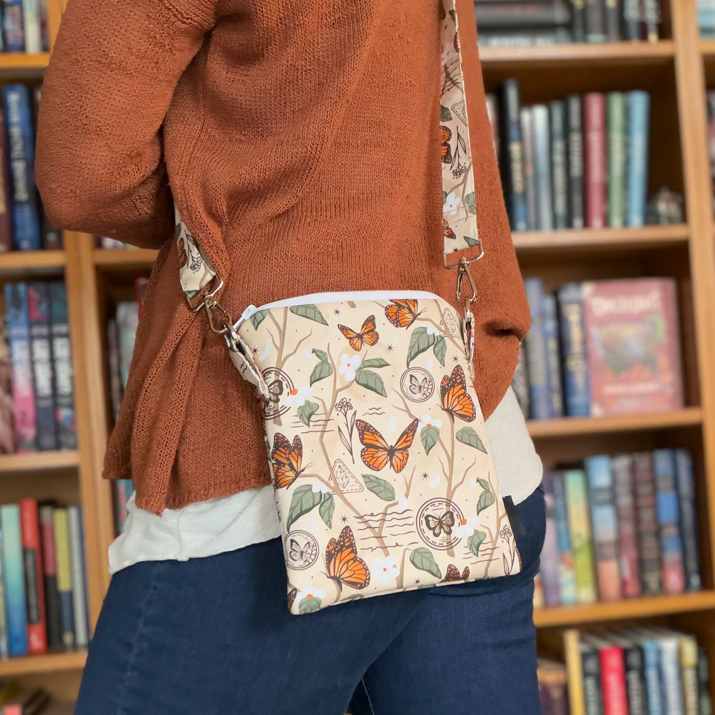 Monarch Story crossbody sleeve