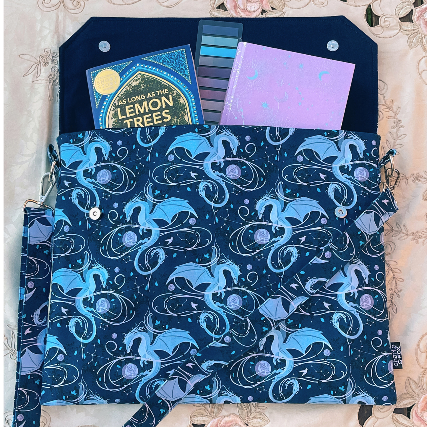 Moonplume satchel (When The Moon Hatched - Sarah A. Parker)