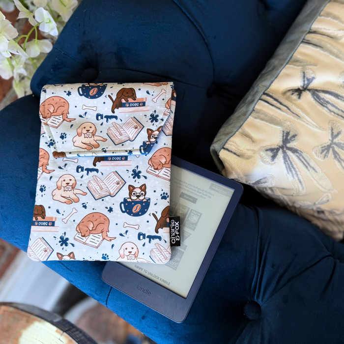 Pups and Pages padded e-reader sleeve