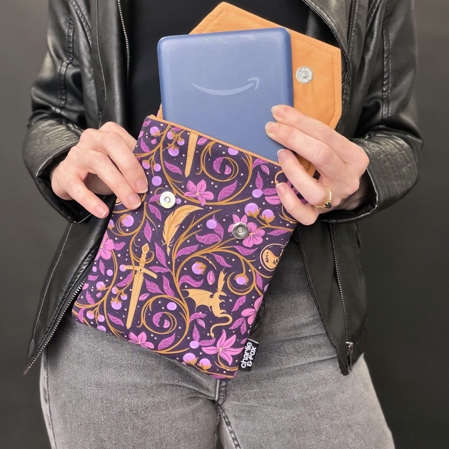Fourth Wing Quadrants padded e-reader sleeve - Rebecca Yarros