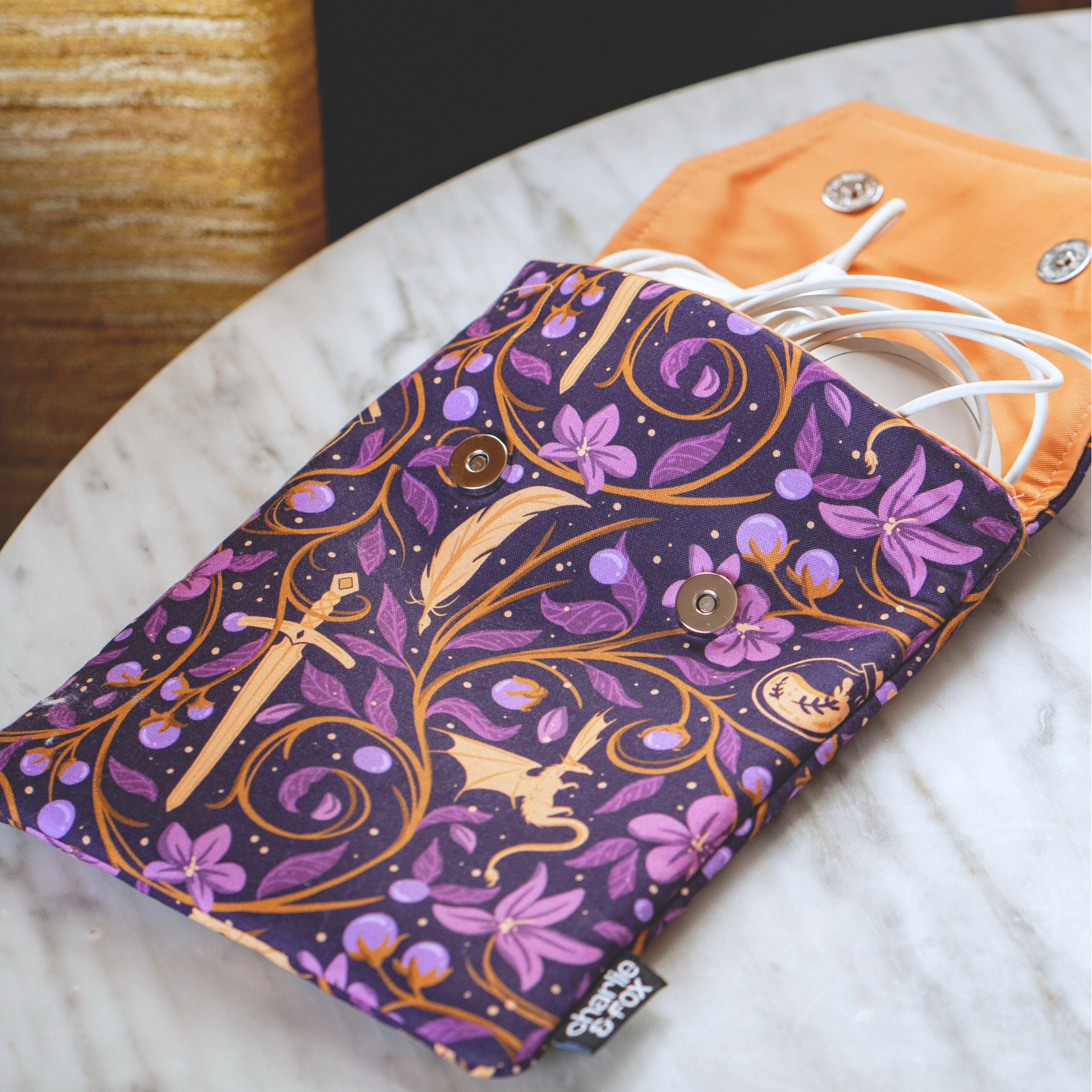 Fourth Wing Quadrants padded e-reader sleeve - Rebecca Yarros