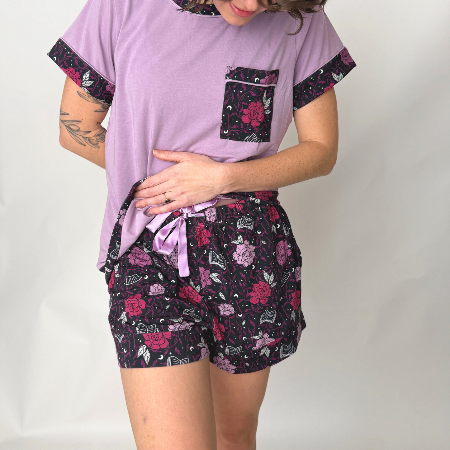 Romantasy PJ tee