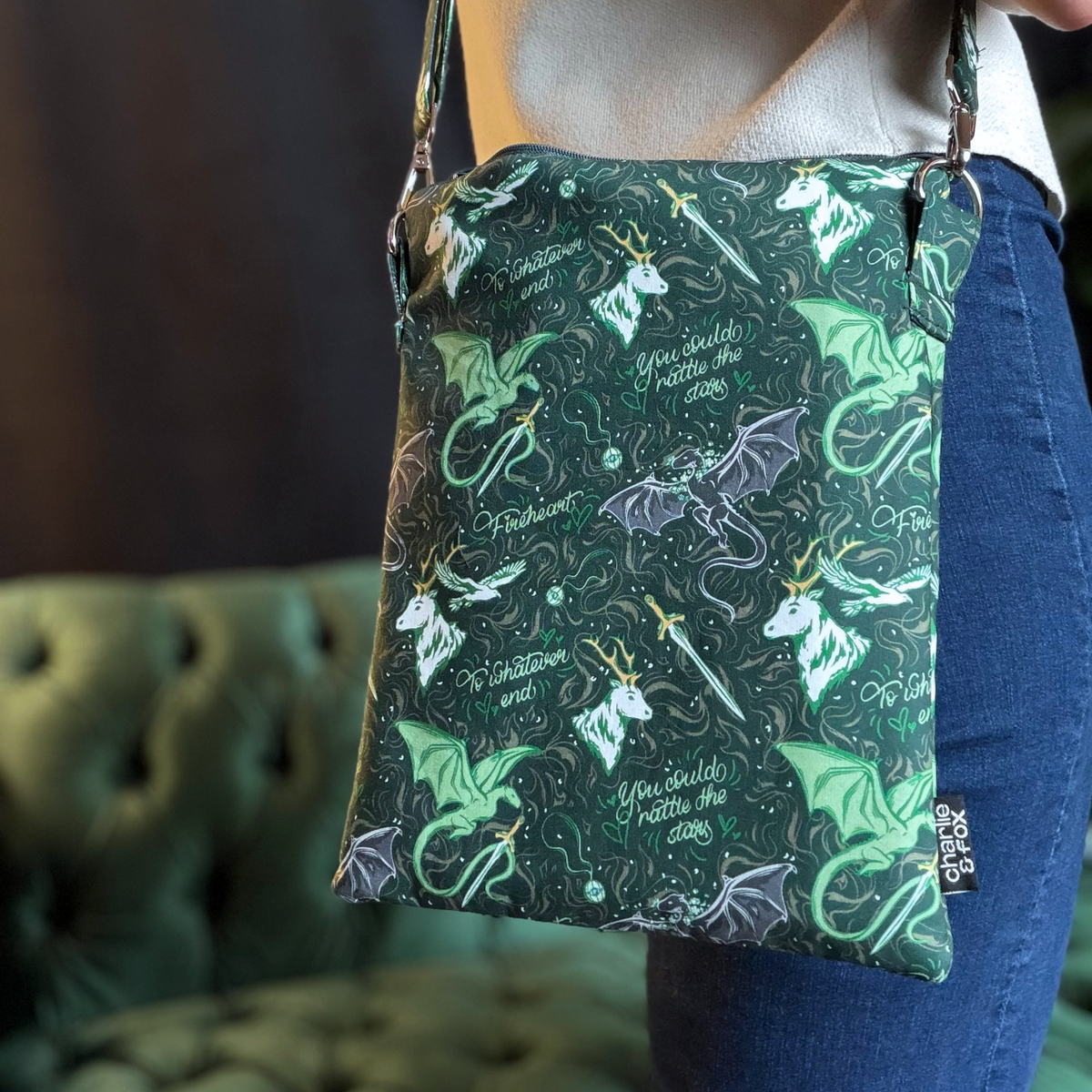 Throne of Glass crossbody sleeve