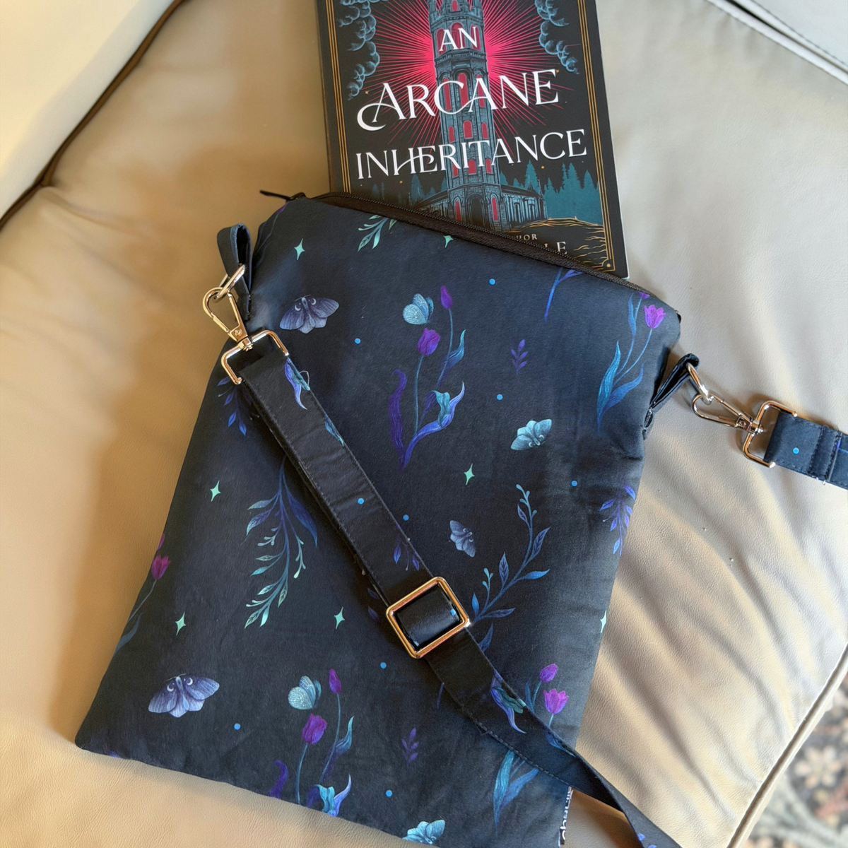Under The Moon crossbody sleeve