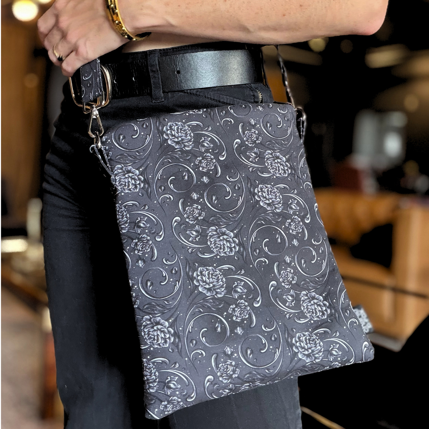 Underworld Floral crossbody sleeve