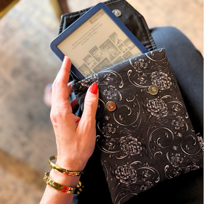 Underworld Floral padded e-reader sleeve (Scarlett St. Clair)