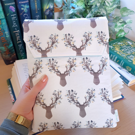 Winter Stag padded book sleeve
